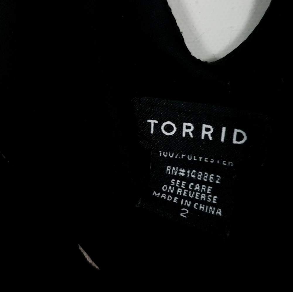 Torrid floral blousen cross back top size 2 - Picture 9 of 9
